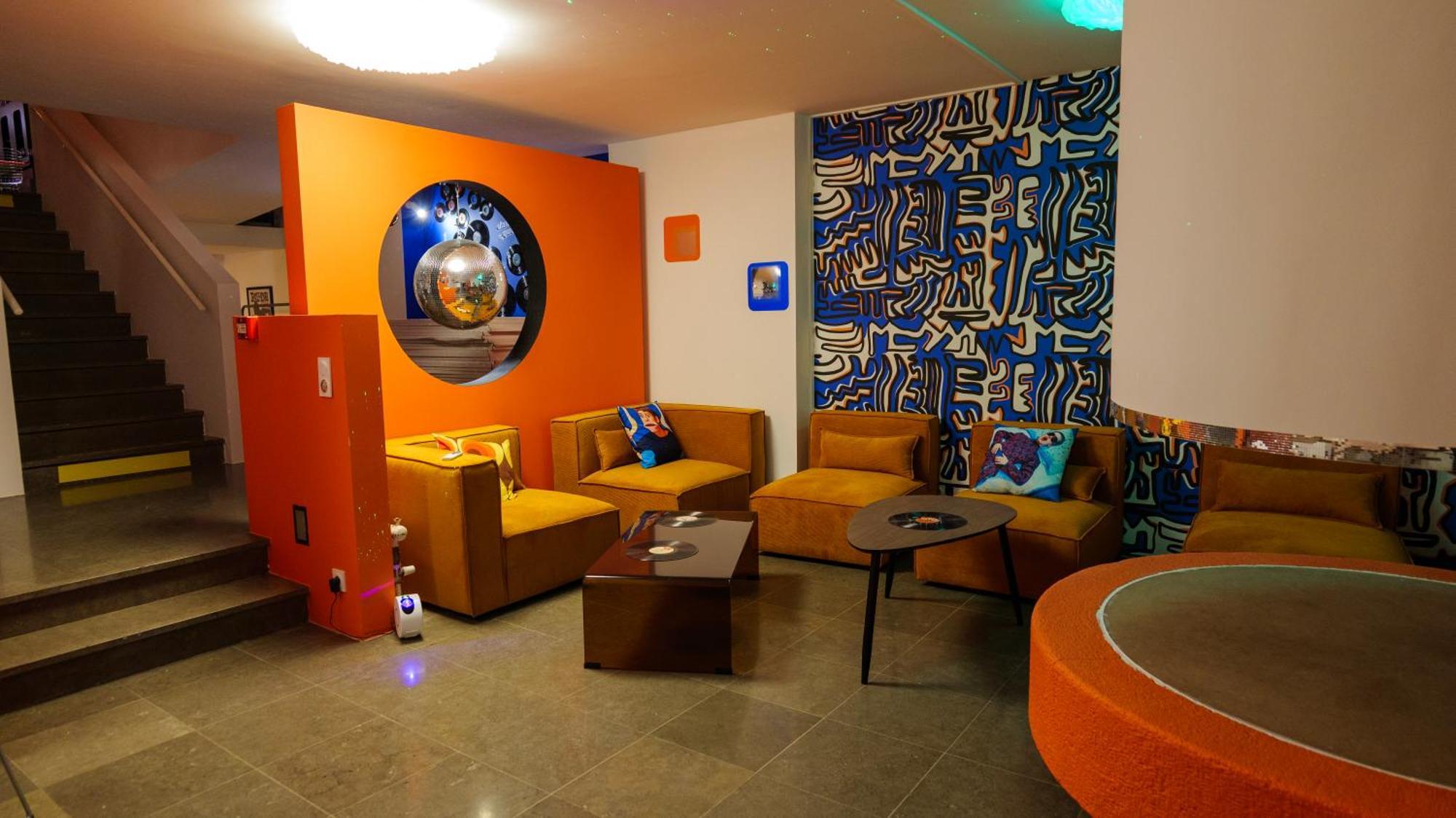 סן-מרסלן Hyp'Hotel מראה חיצוני תמונה